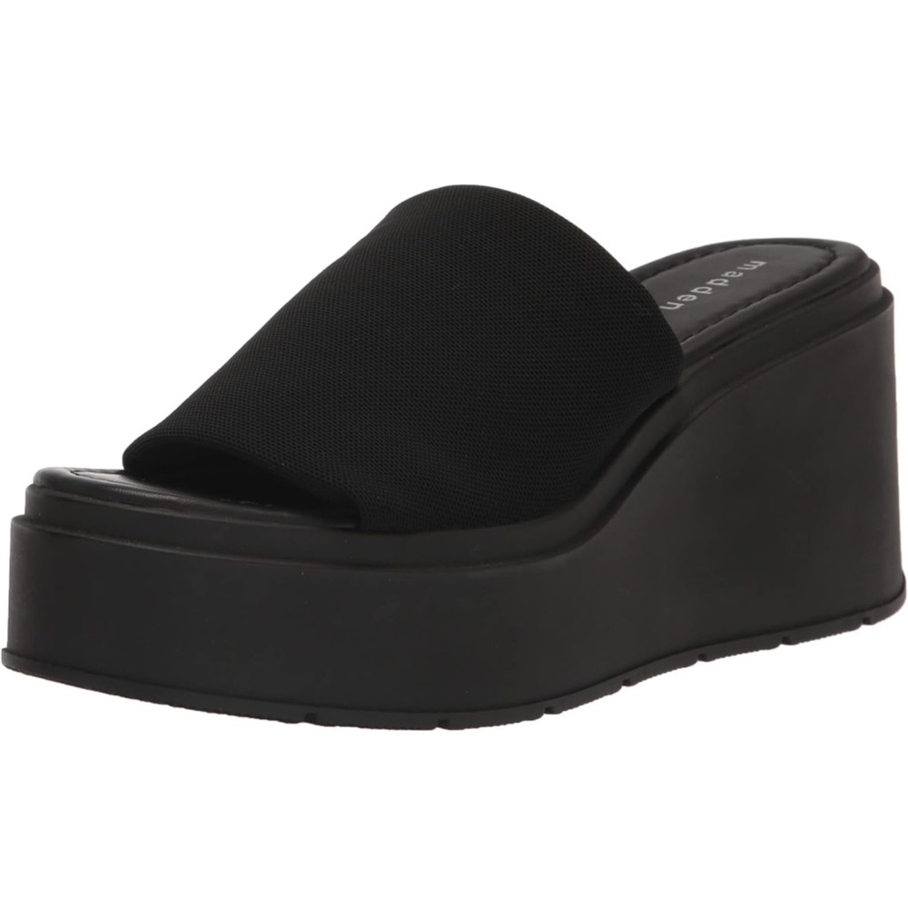 Madden Girl Wesley sandal